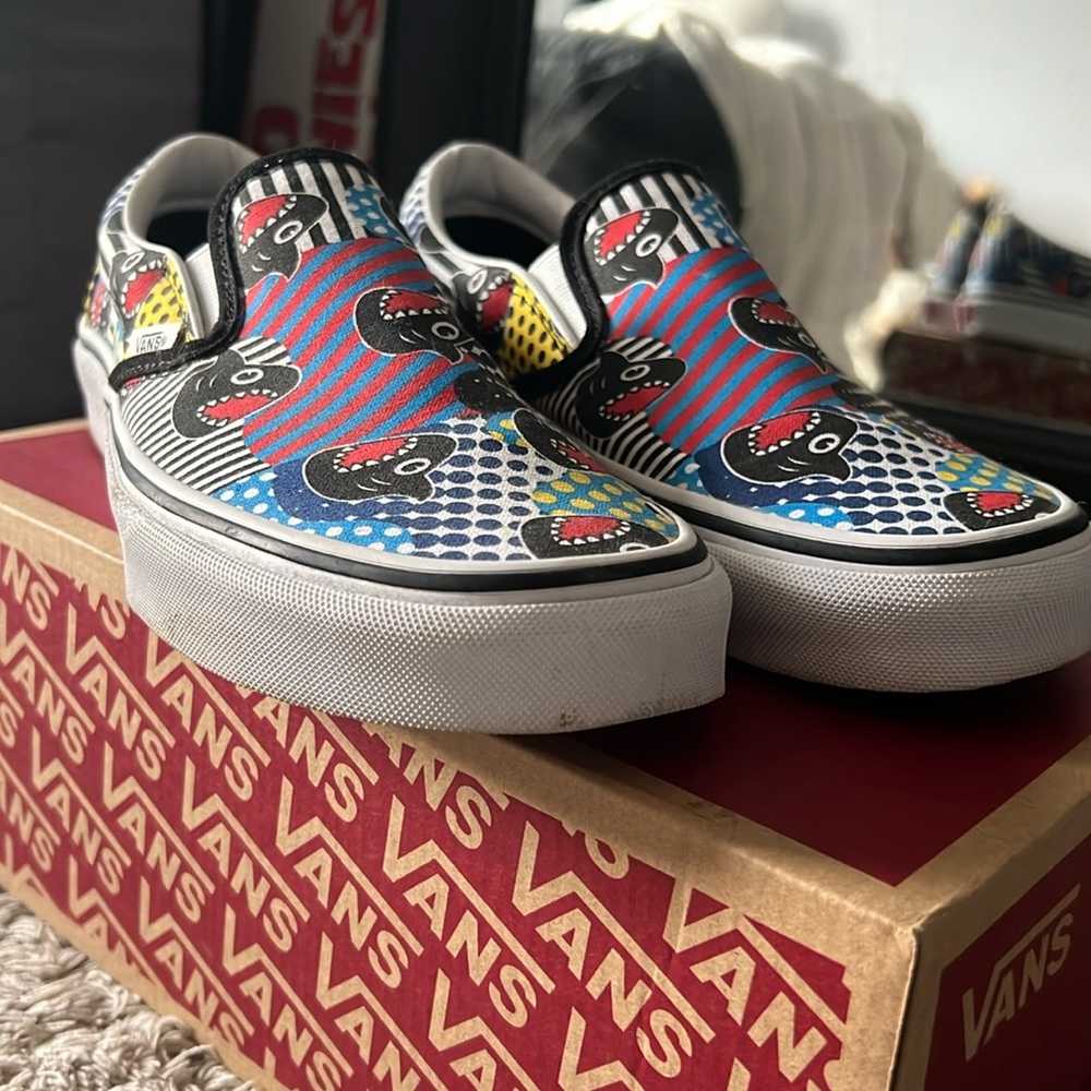 SHARK WEEK SLIP-ON VANS